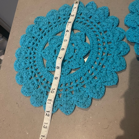 PLACEMAT and COASTER Crocheted, TURQUOISE, SETof 6. - Picture 8 of 9